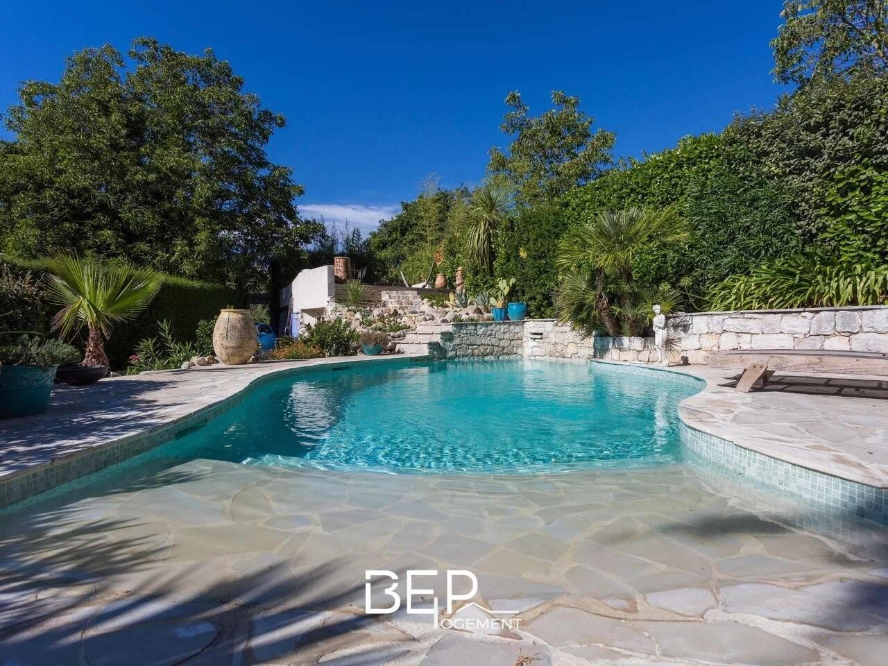 Maison à louer, 150m², Saint-Jeannet