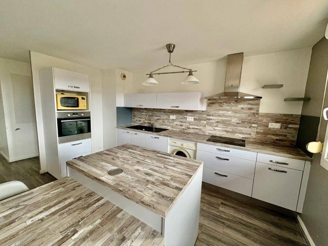 Appartement à louer, 64m², Riorges