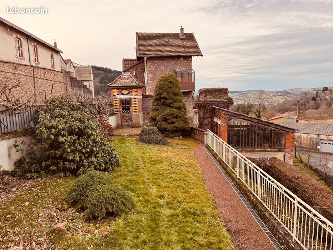 Maison à vendre, 316m², Thizy