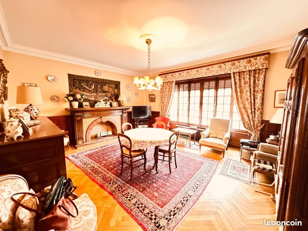 Maison à vendre, 316m², Thizy