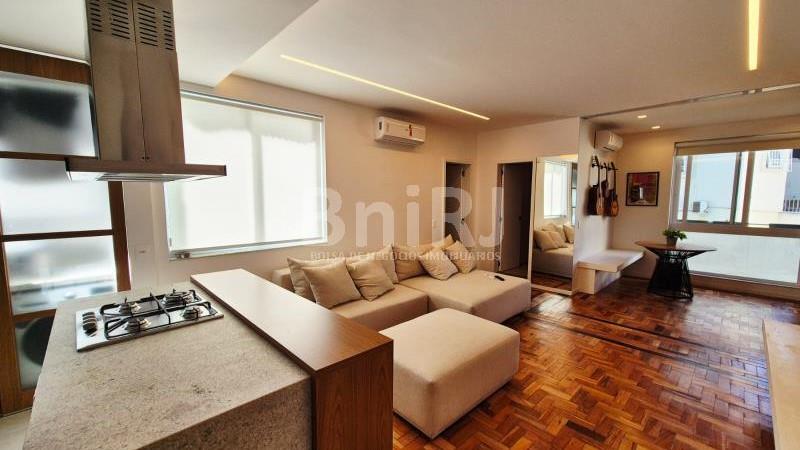 For sale - Beautiful apartment in Dias Ferreira, best point in Leblon!