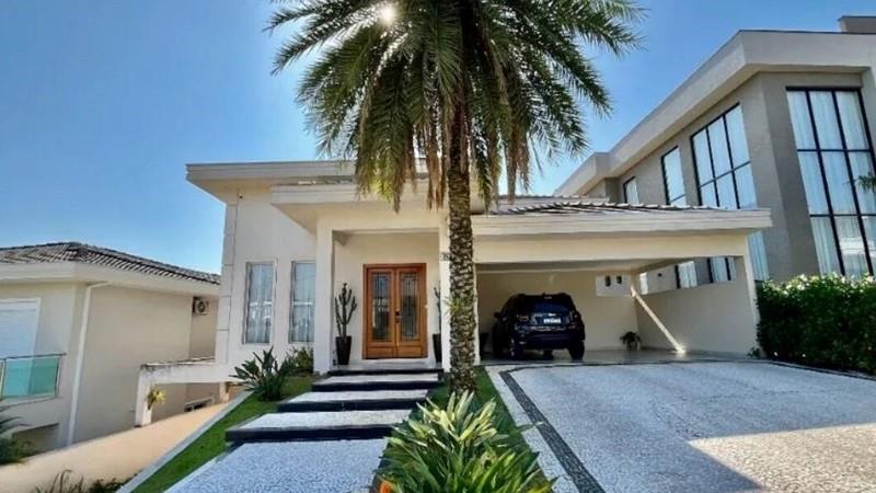 Purchase: House (06642-000)