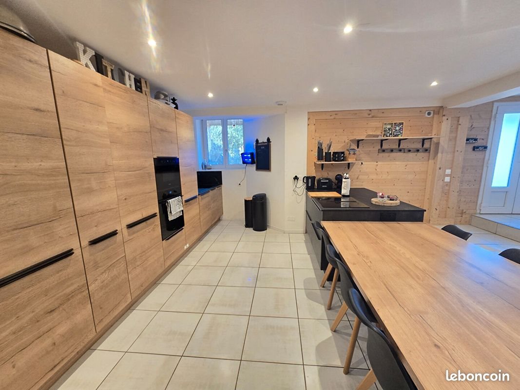 Appartement à vendre, 108m², Jougne