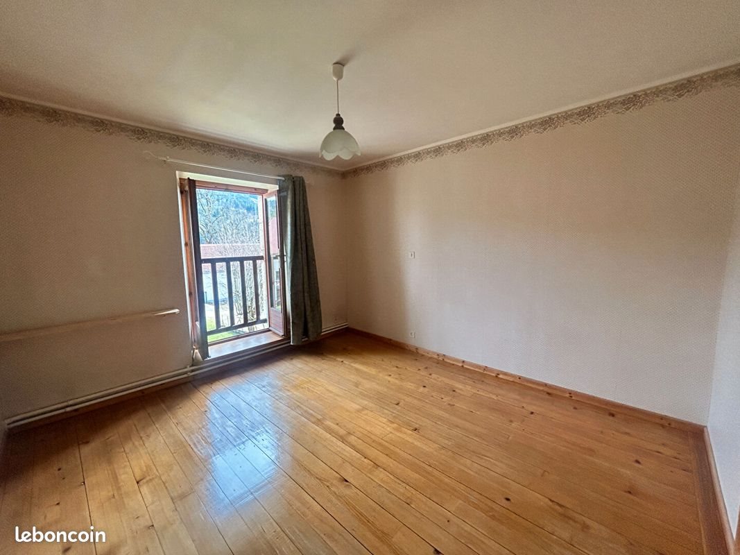 Appartement à louer, 45m², Rochejean