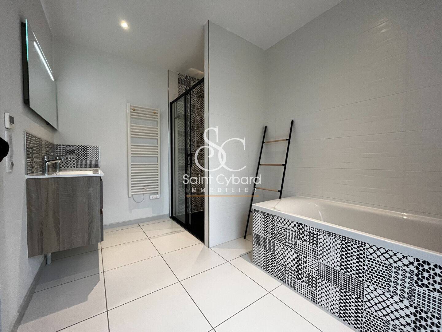 Maison à louer, 118m², Fléac