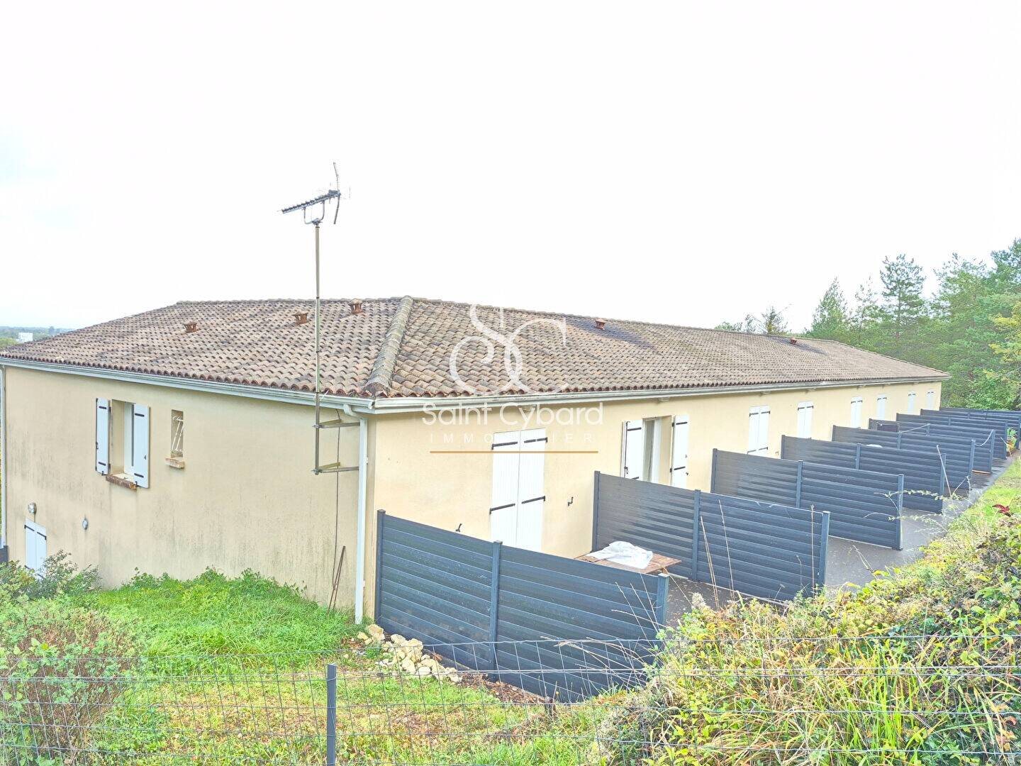 Appartement à vendre, 371m², La Couronne