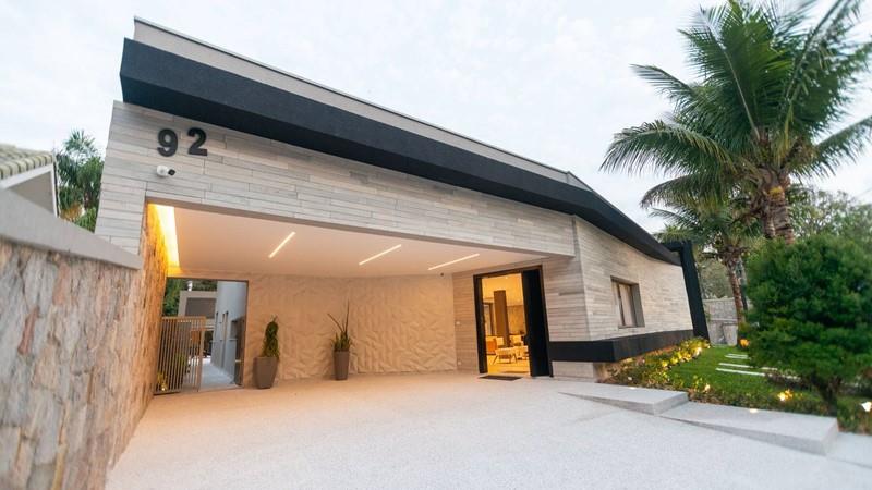 Purchase: House (11250-000)
