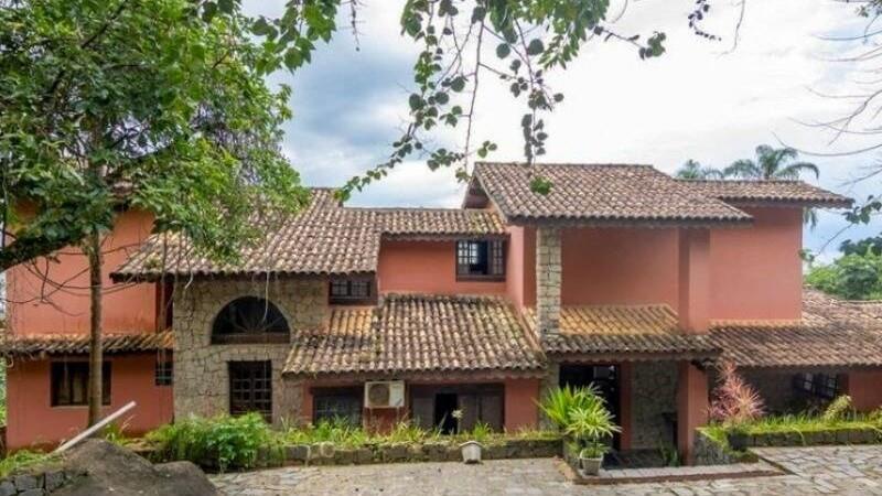 Purchase: House (11630-000)
