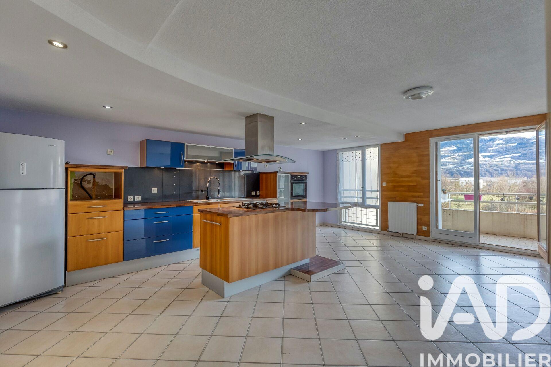 Appartement à vendre, 74m², Crolles