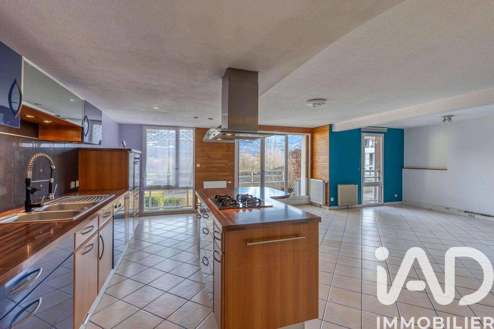 Appartement à vendre, 74m², Crolles