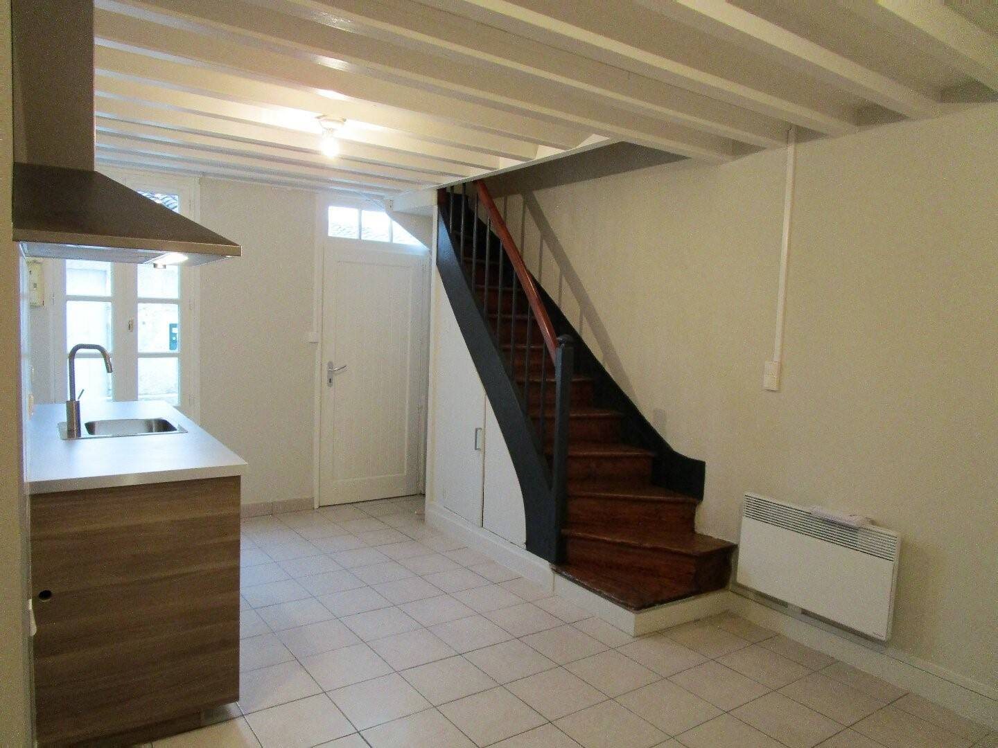 Maison à louer, 35m², Jarnac