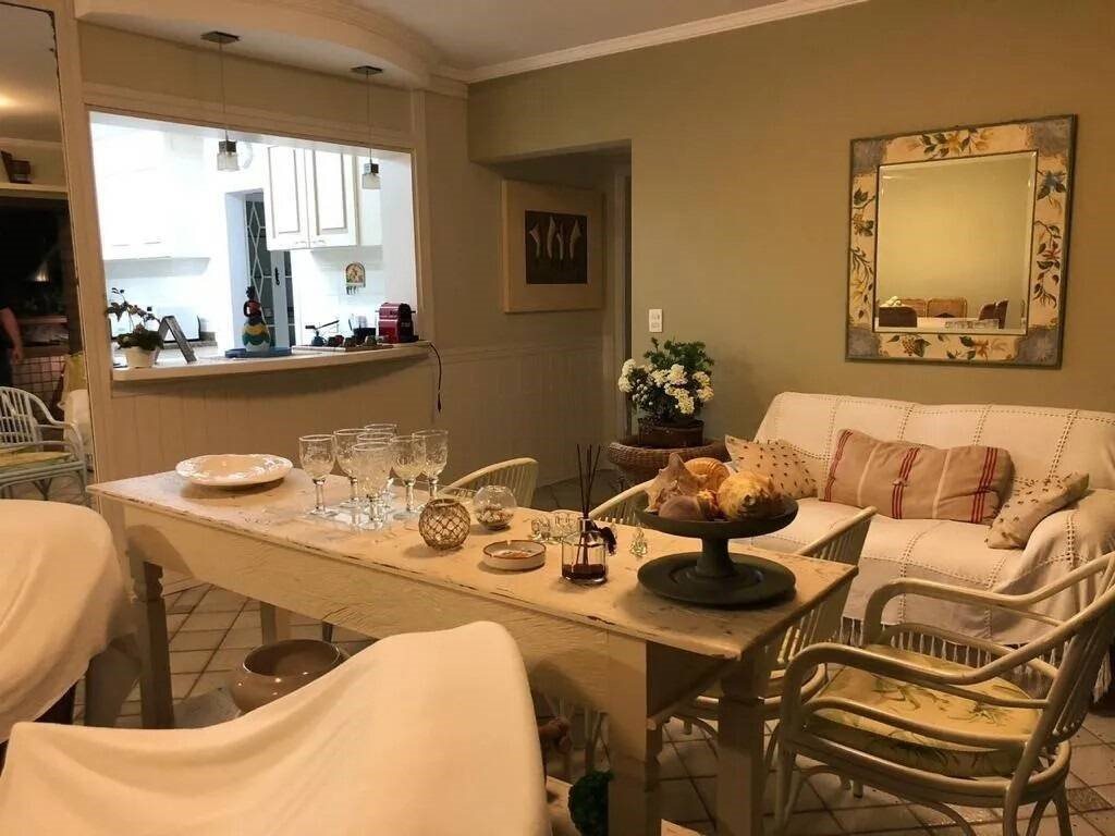 Purchase: Apartment (11250-000)