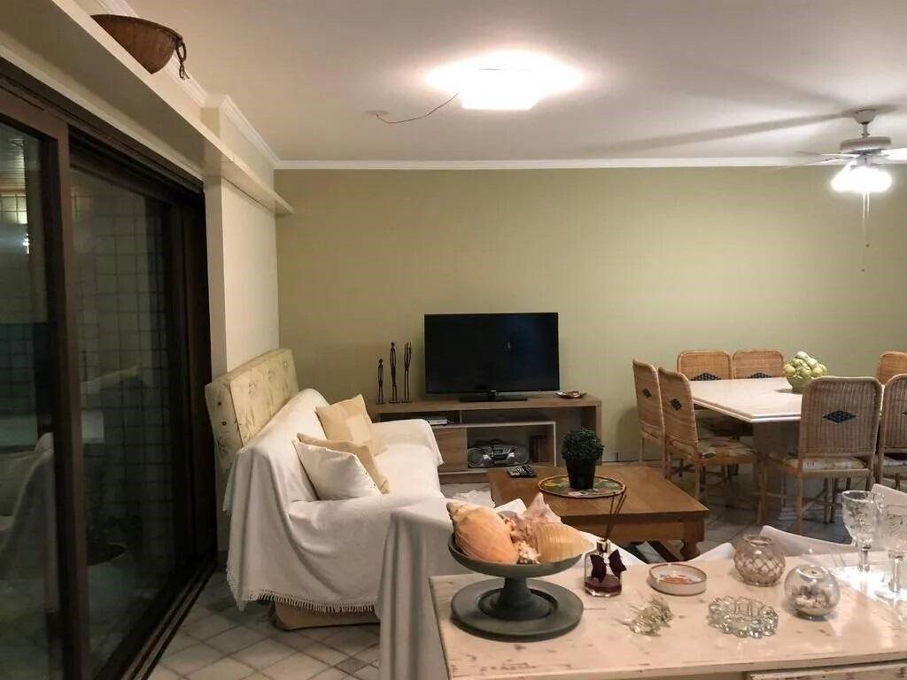 Purchase: Apartment (11250-000)