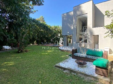 Purchase: House (11250-000)