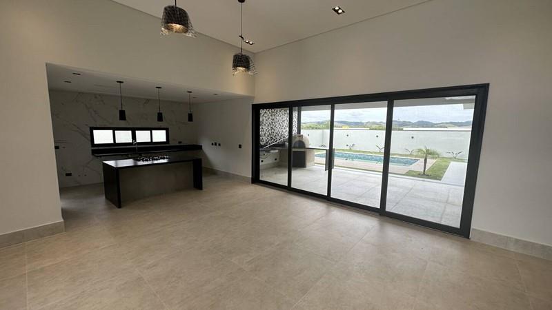 Purchase: House (12244-000)