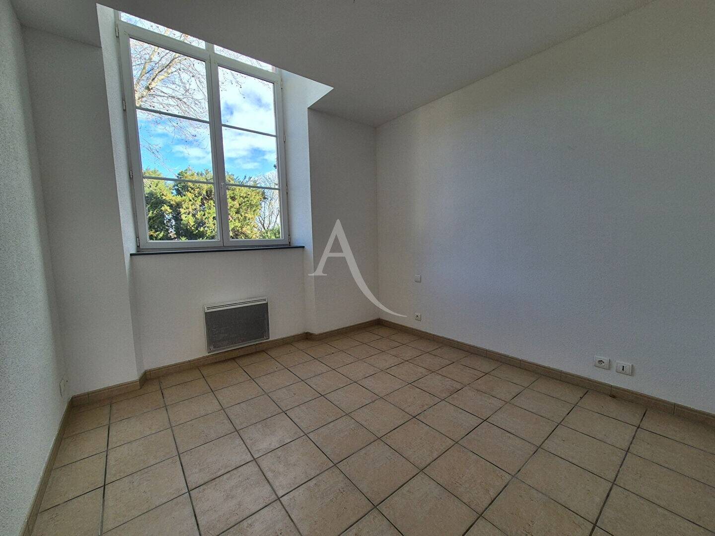 Appartement à louer, 56m², Gardie