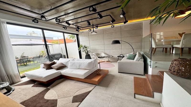 Purchase: House (04632-000)