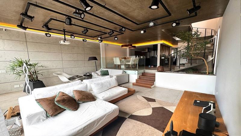 Purchase: House (04632-000)