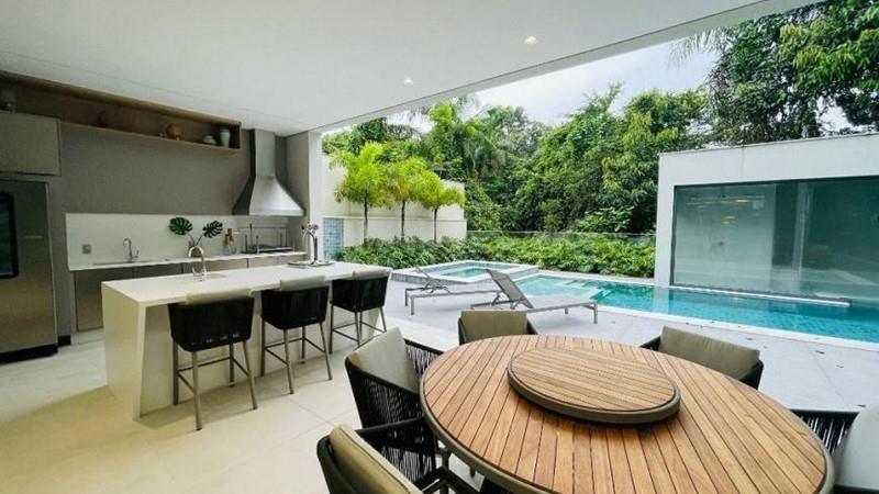 Purchase: House (11250-000)