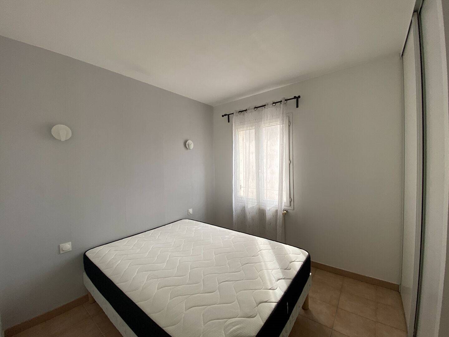 Maison à louer, 79m², Monteux