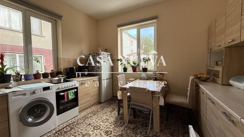 Purchase: House (2300)
