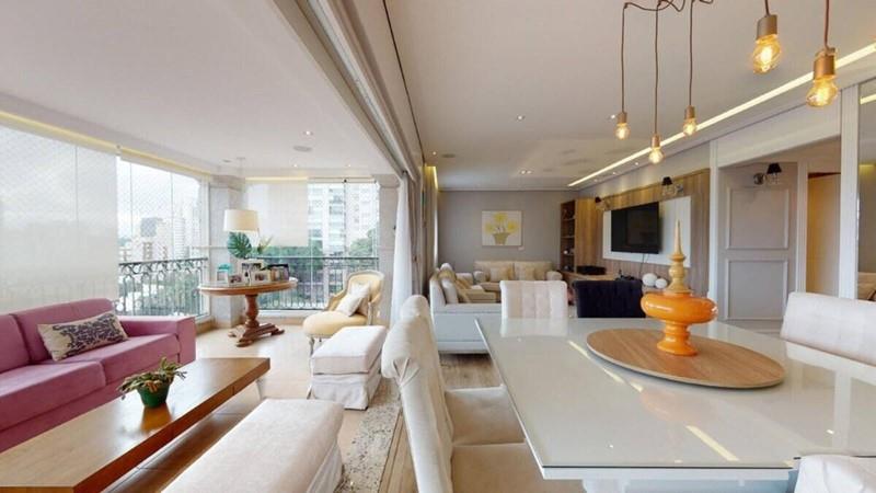 Purchase: Apartment (05018-000)