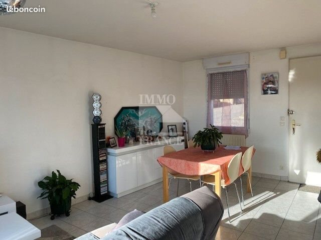 Maison à louer, 64m², Mayenne