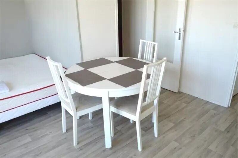 Appartement à louer, 26m², Saint-Julien-les-Villas