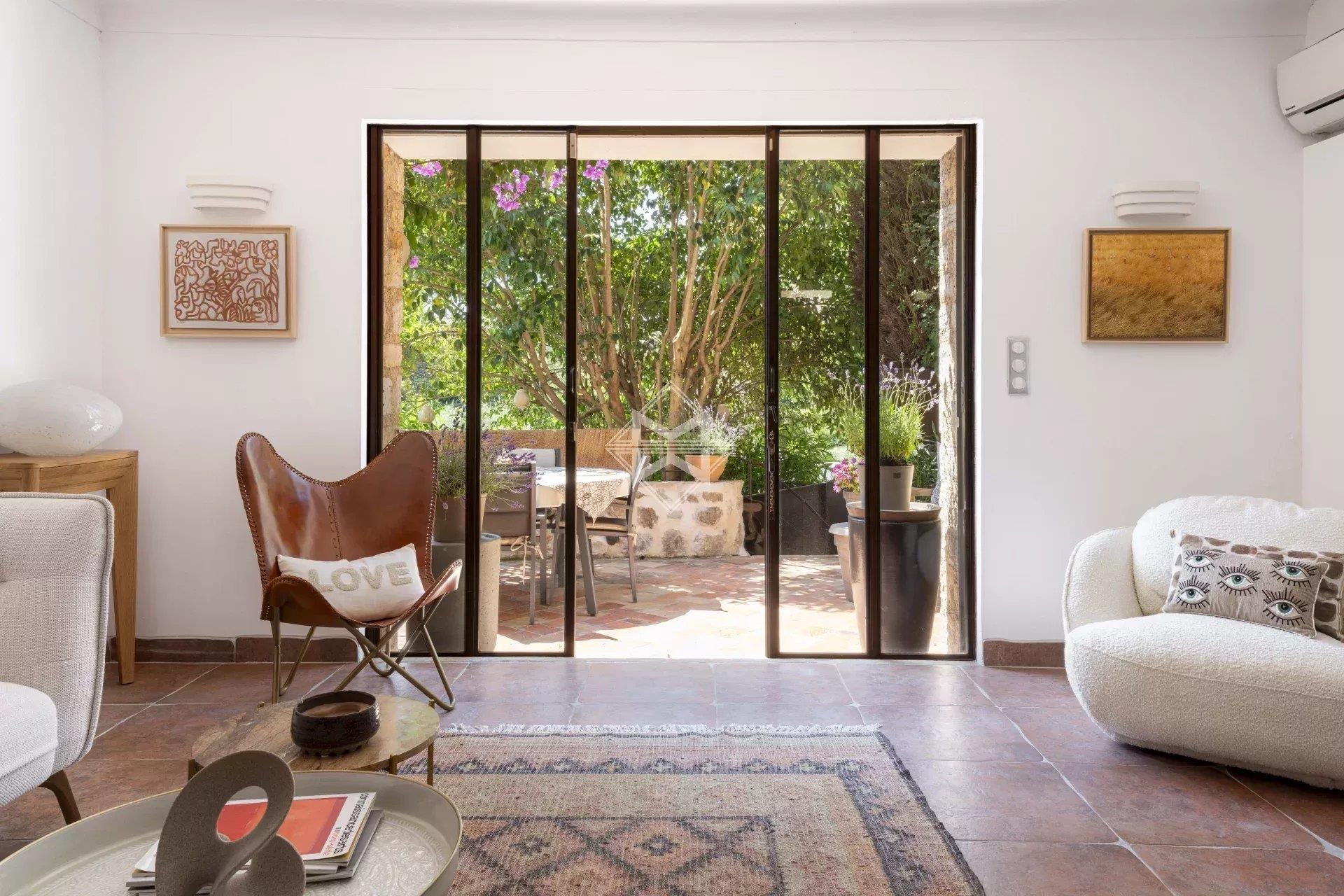 Rare: Lovely house in the heart of the village