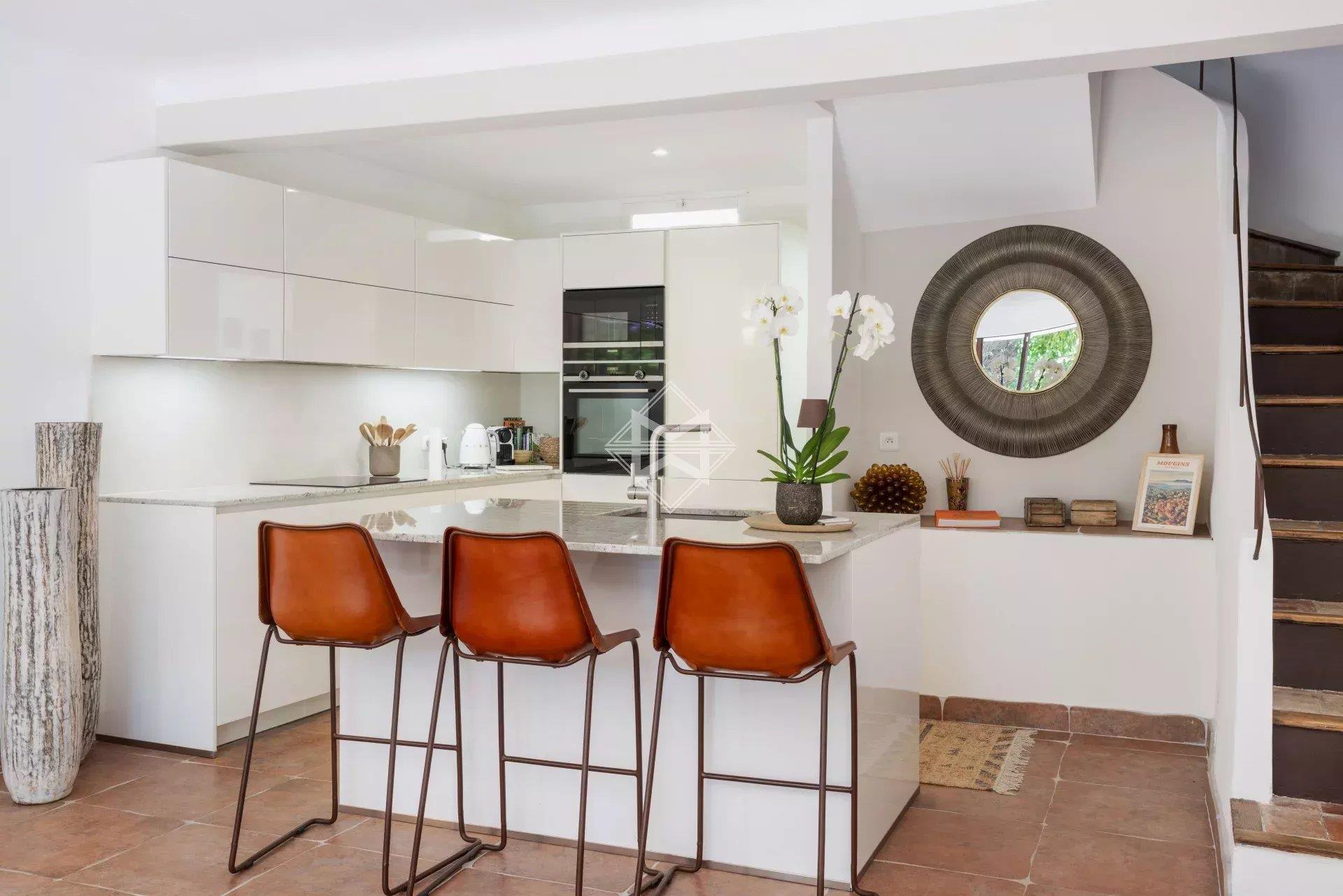 Rare: Lovely house in the heart of the village