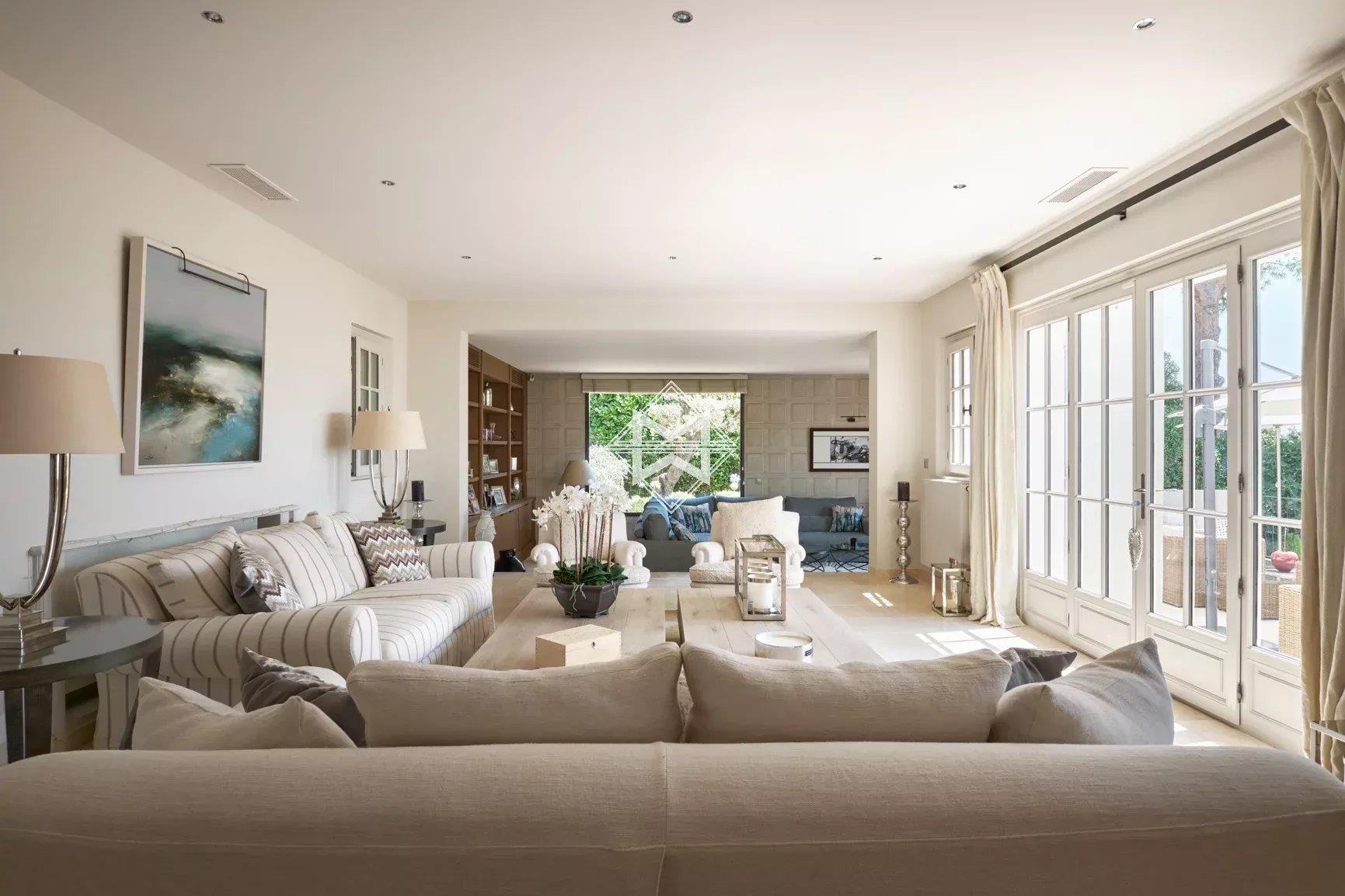 Modern Mas with panoramic view - Within walking distance from the village