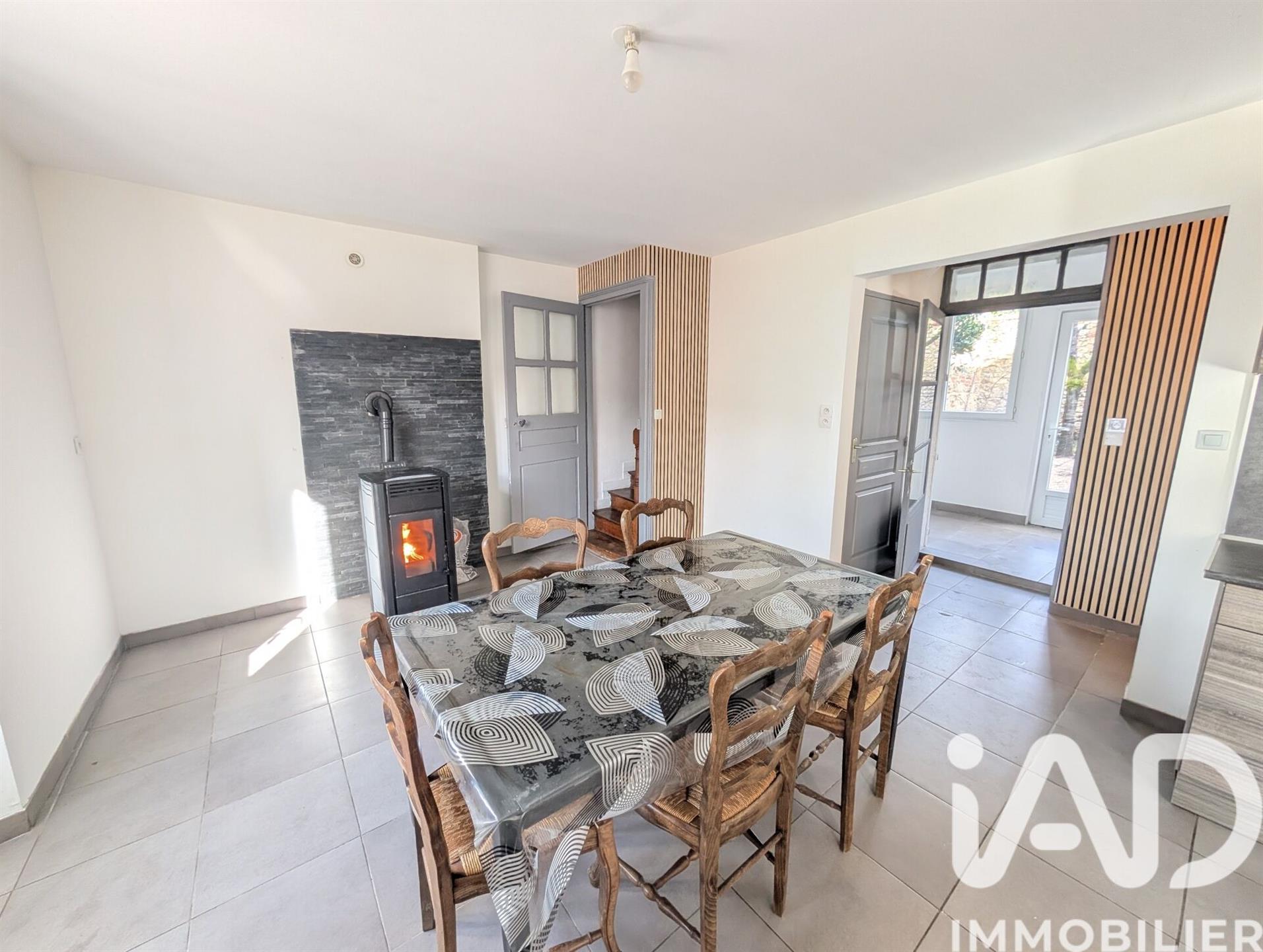 Maison à vendre, 211m², Lussac-les-Châteaux