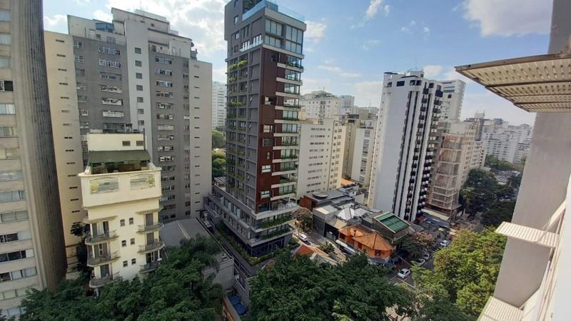 Purchase: Apartment (01424-000)