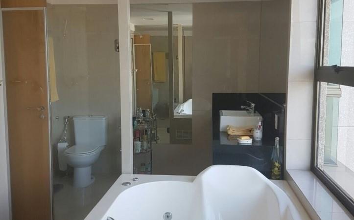 Purchase: Apartment (34000-000)