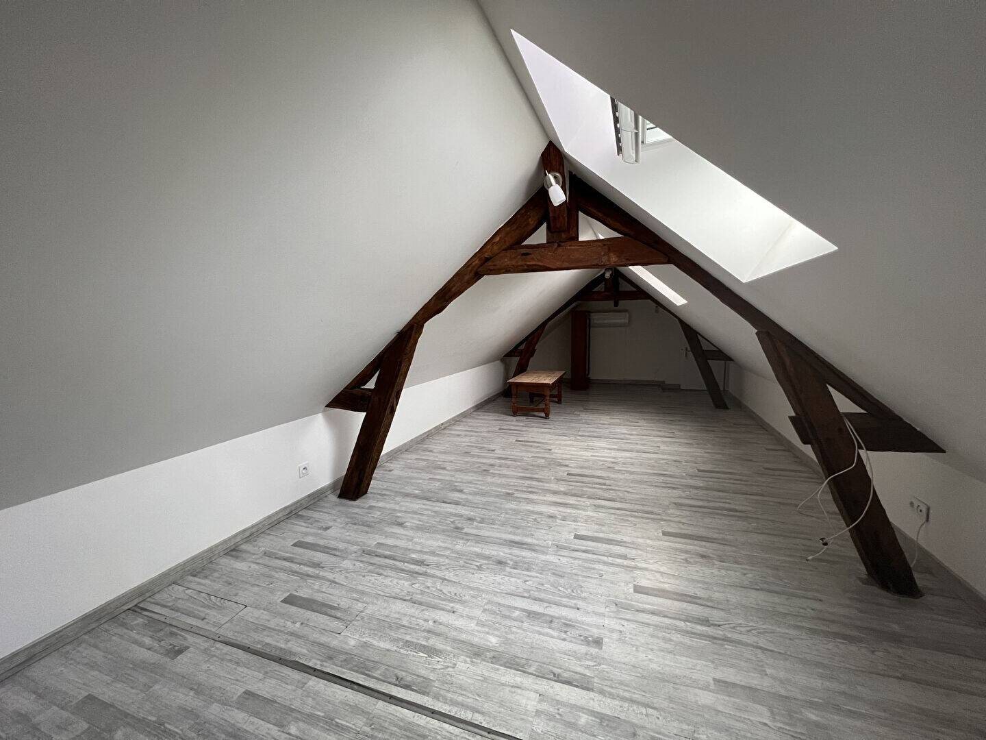 Appartement à louer, 25m², Neuville-aux-Bois