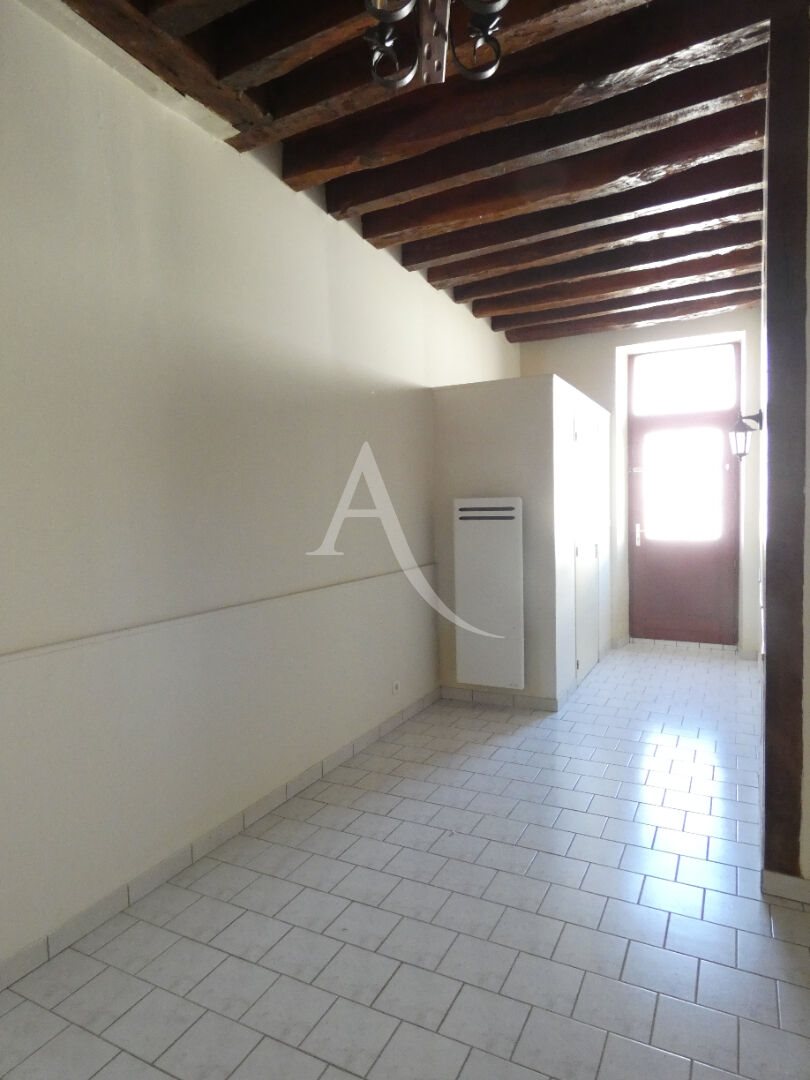 Appartement à louer, 76m², Saint-Lyé-la-Forêt