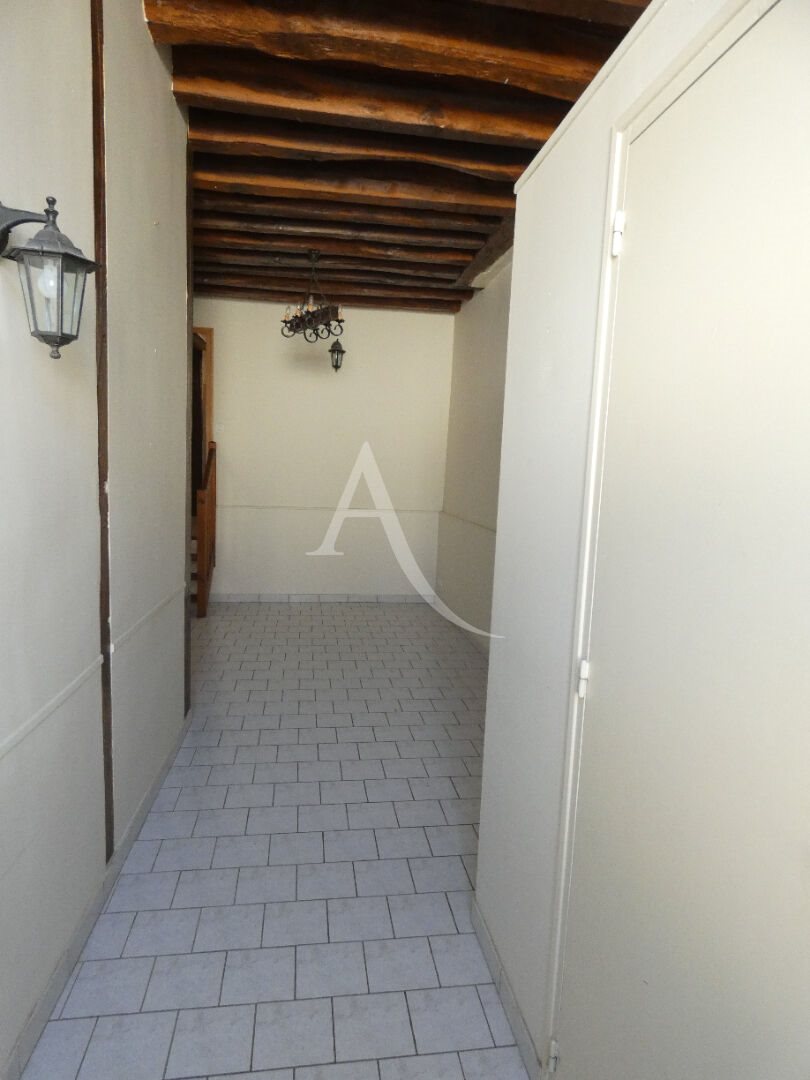 Appartement à louer, 76m², Saint-Lyé-la-Forêt