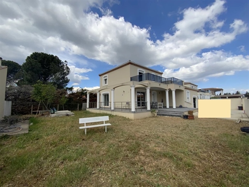 Maison avec 5 chambres et jardin