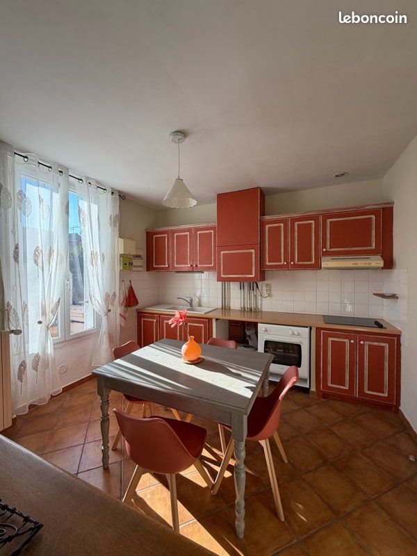 Maison à louer, 70m², Orange
