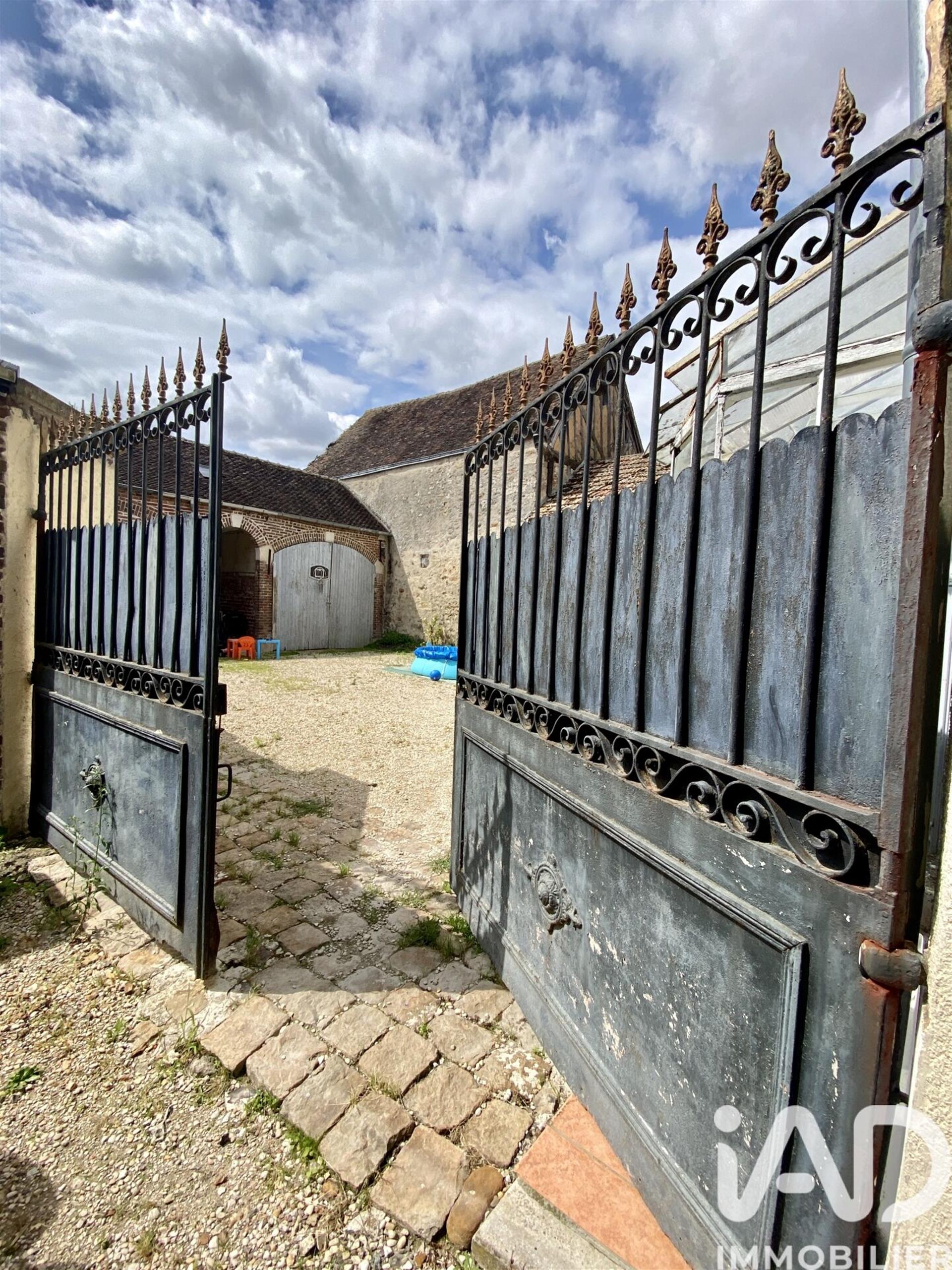 Maison à vendre, 193m², Traînel