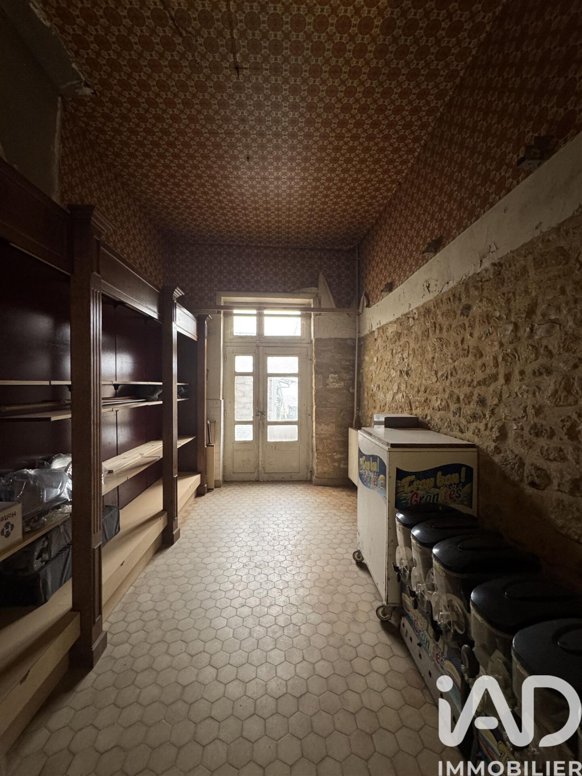 Maison à vendre, 200m², Gourdon