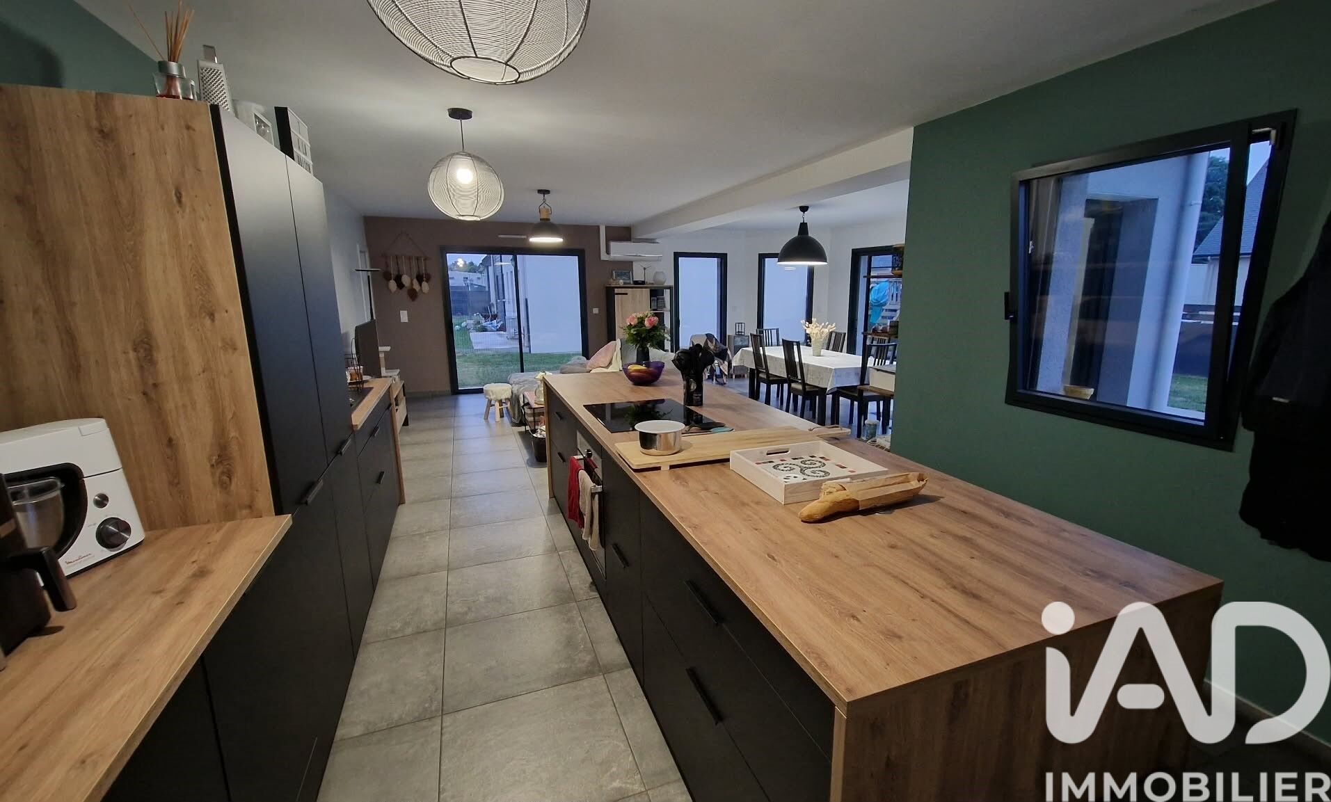 Maison à vendre, 131m², Saint-Laurent-de-Brèvedent