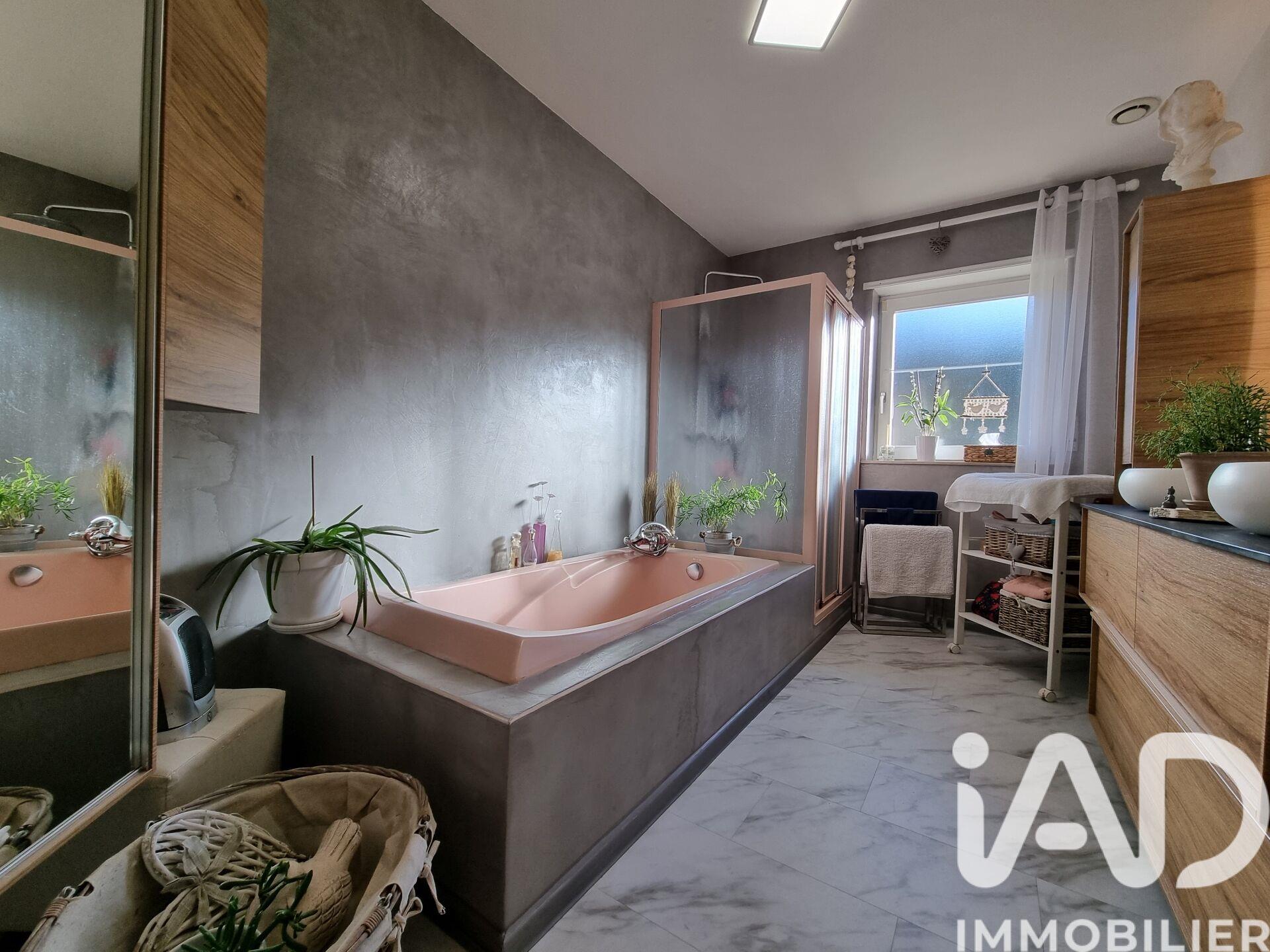 Maison à vendre, 180m², Bousbach