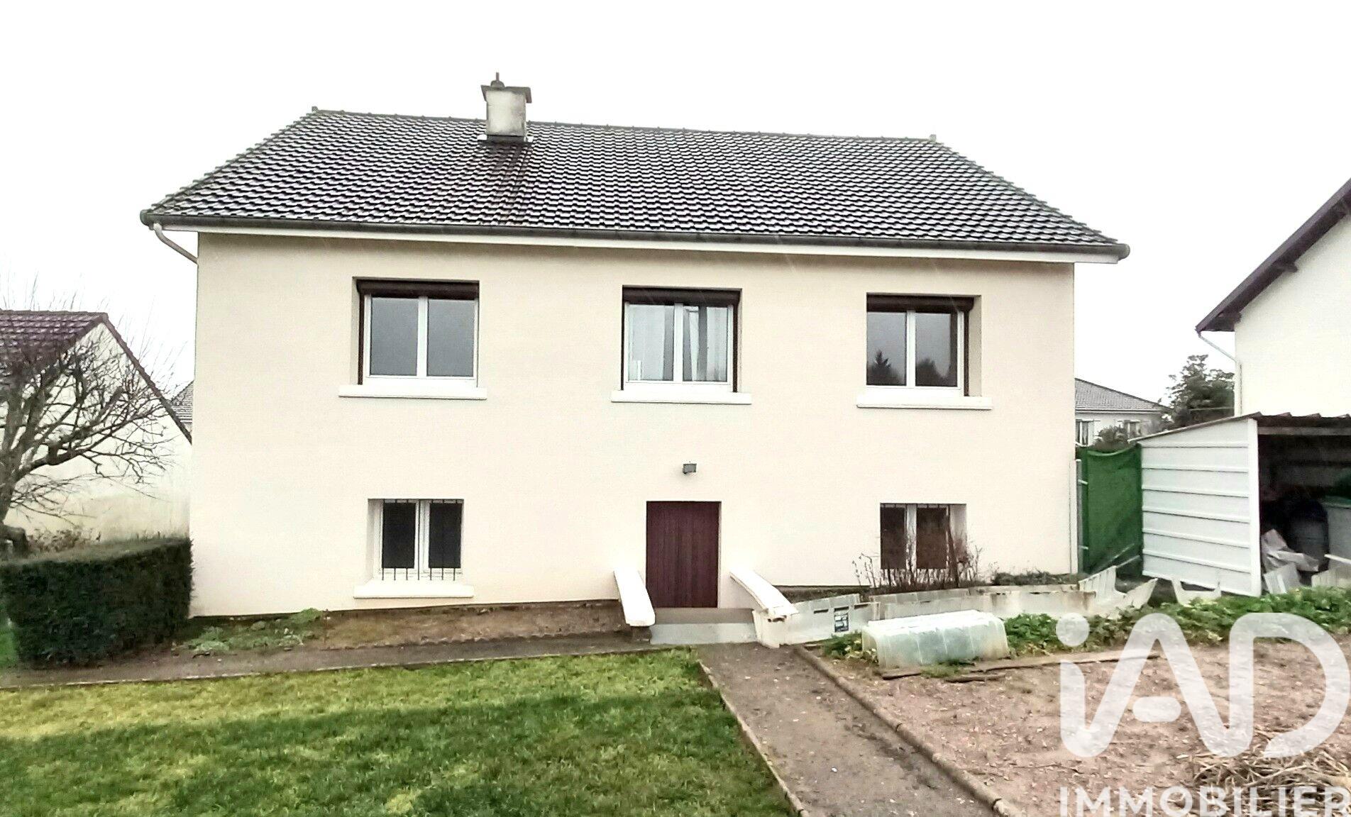 Maison à vendre, 127m², Saint-Yrieix-la-Perche