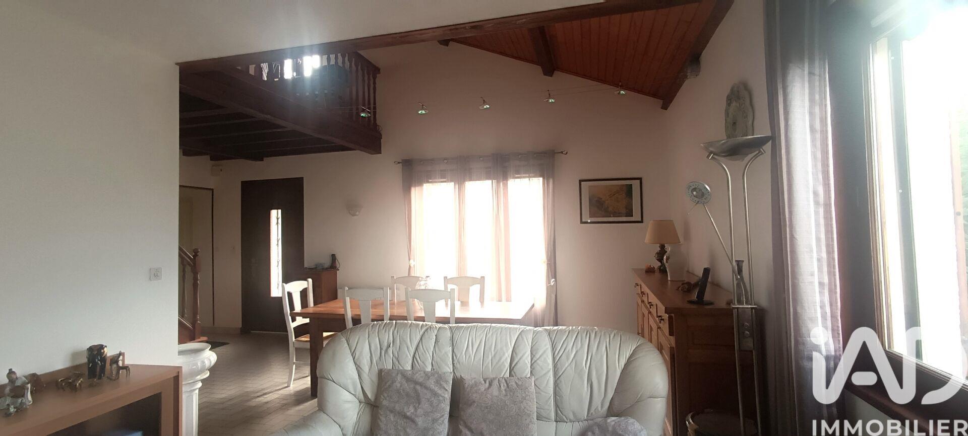 Maison à vendre, 122m², Siaugues-Sainte-Marie