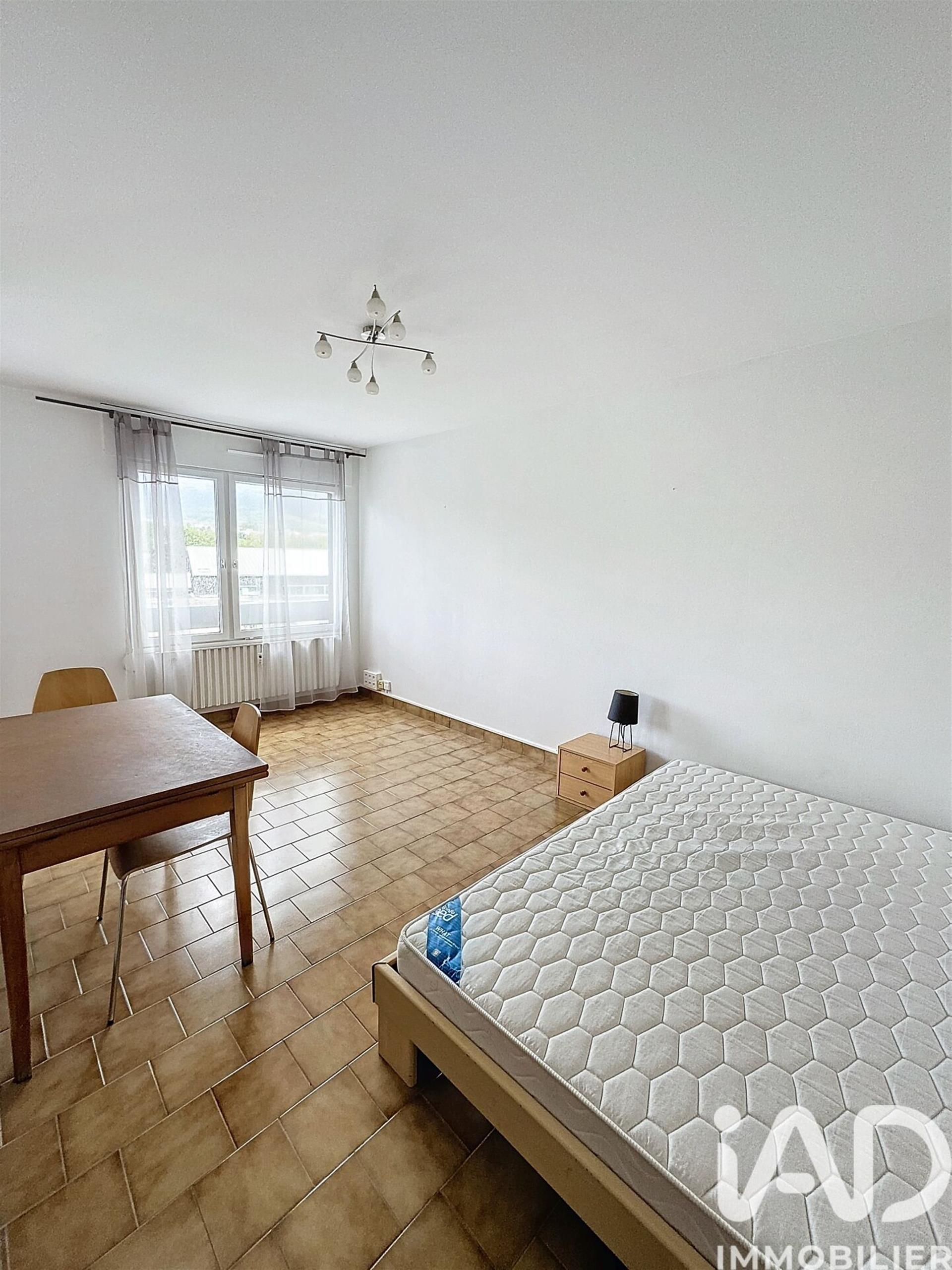 Appartement à louer, 26m², Valserhône