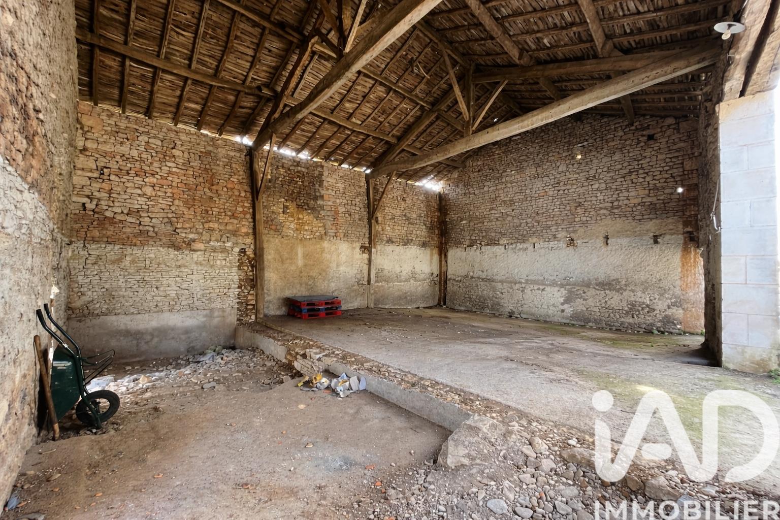 Maison à vendre, 95m², Aunac