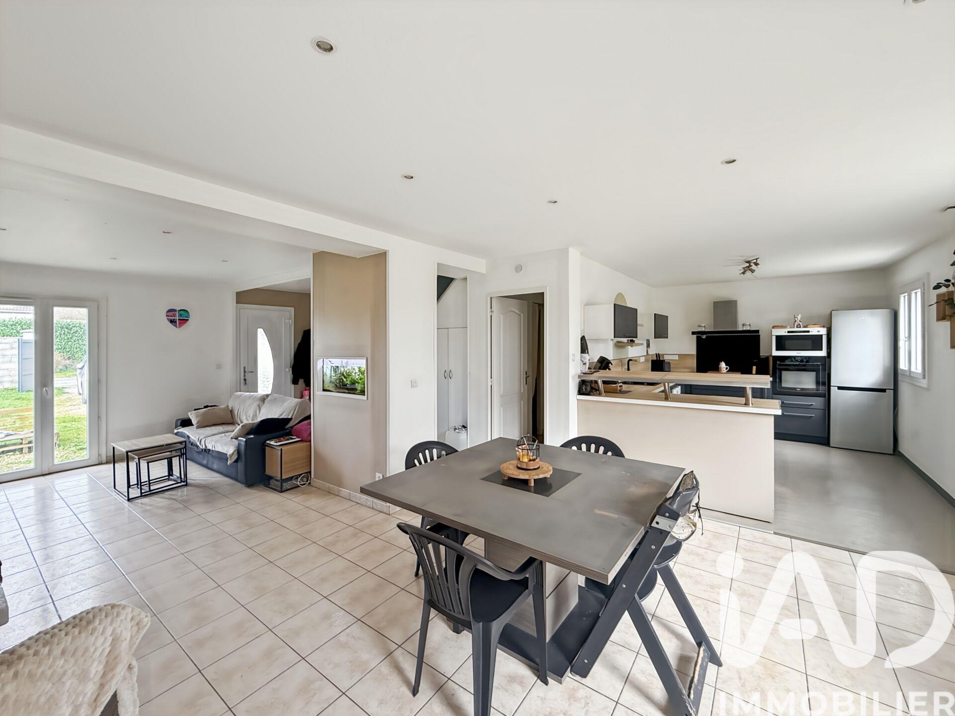 Maison à vendre, 113m², Vernoy