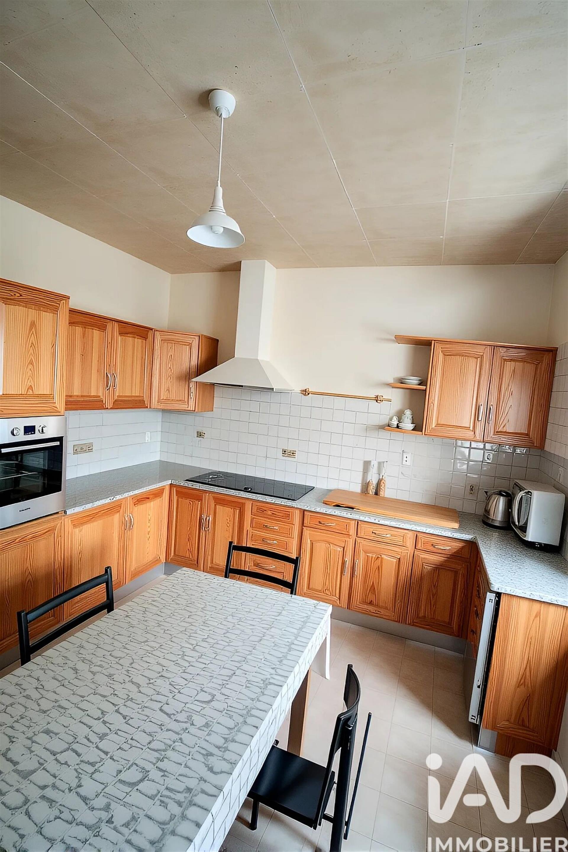 Maison à vendre, 90m², Pringy