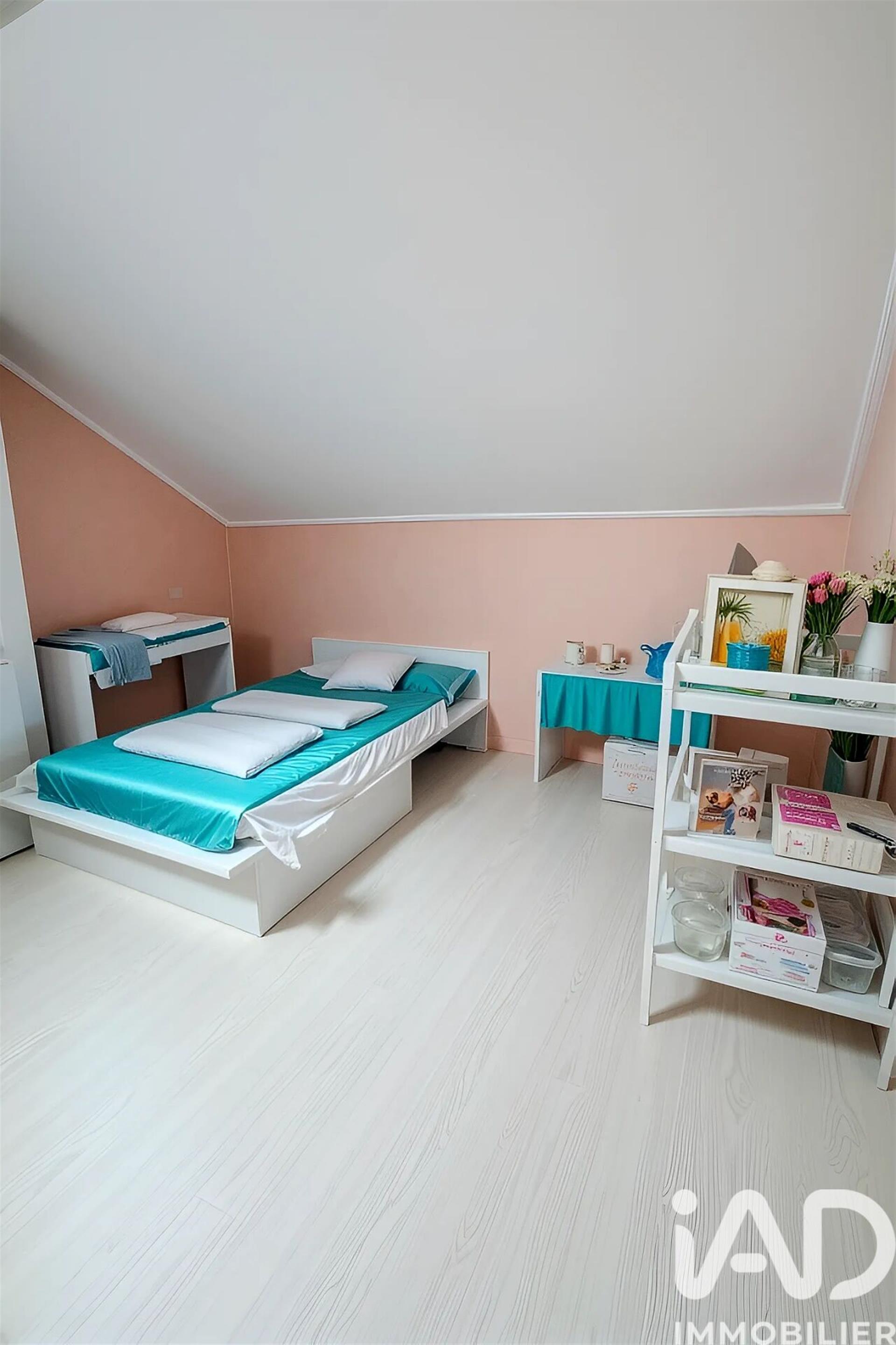 Maison à vendre, 90m², Pringy